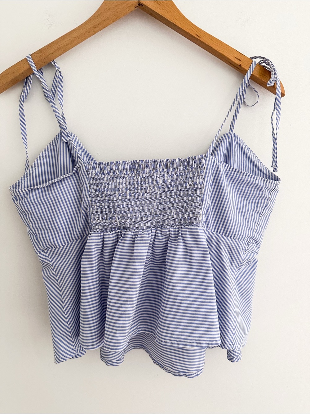Maeve Anthropologie Blue Stripe Smocked Peplum Top Tie Front Cami Blouse Size 10 - Picture 6 of 8